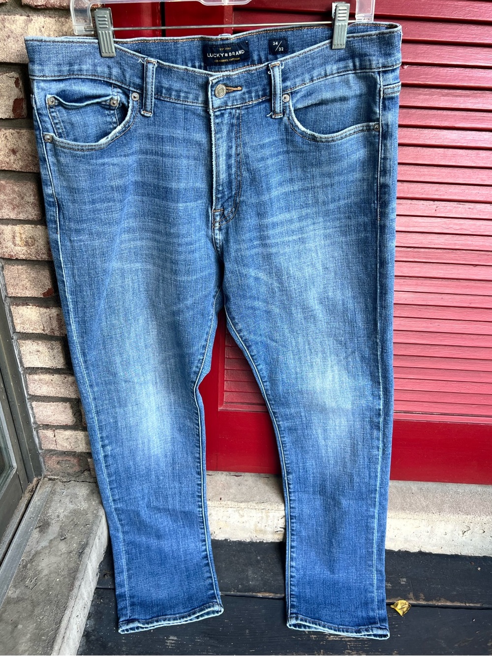 Lucky Brand Men's 410 Athletic Slim Jeans 34/32